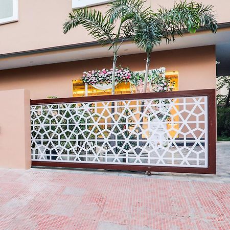 Super Townhouse Viraj Khand Formerly Veridian Inn Chinhat Esterno foto