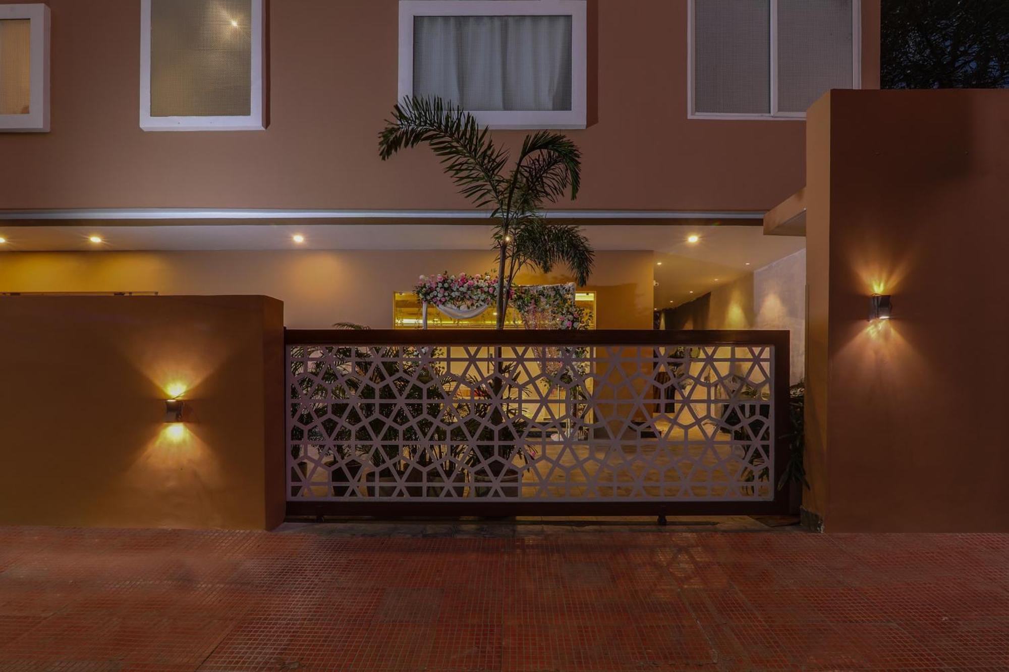 Super Townhouse Viraj Khand Formerly Veridian Inn Chinhat Esterno foto